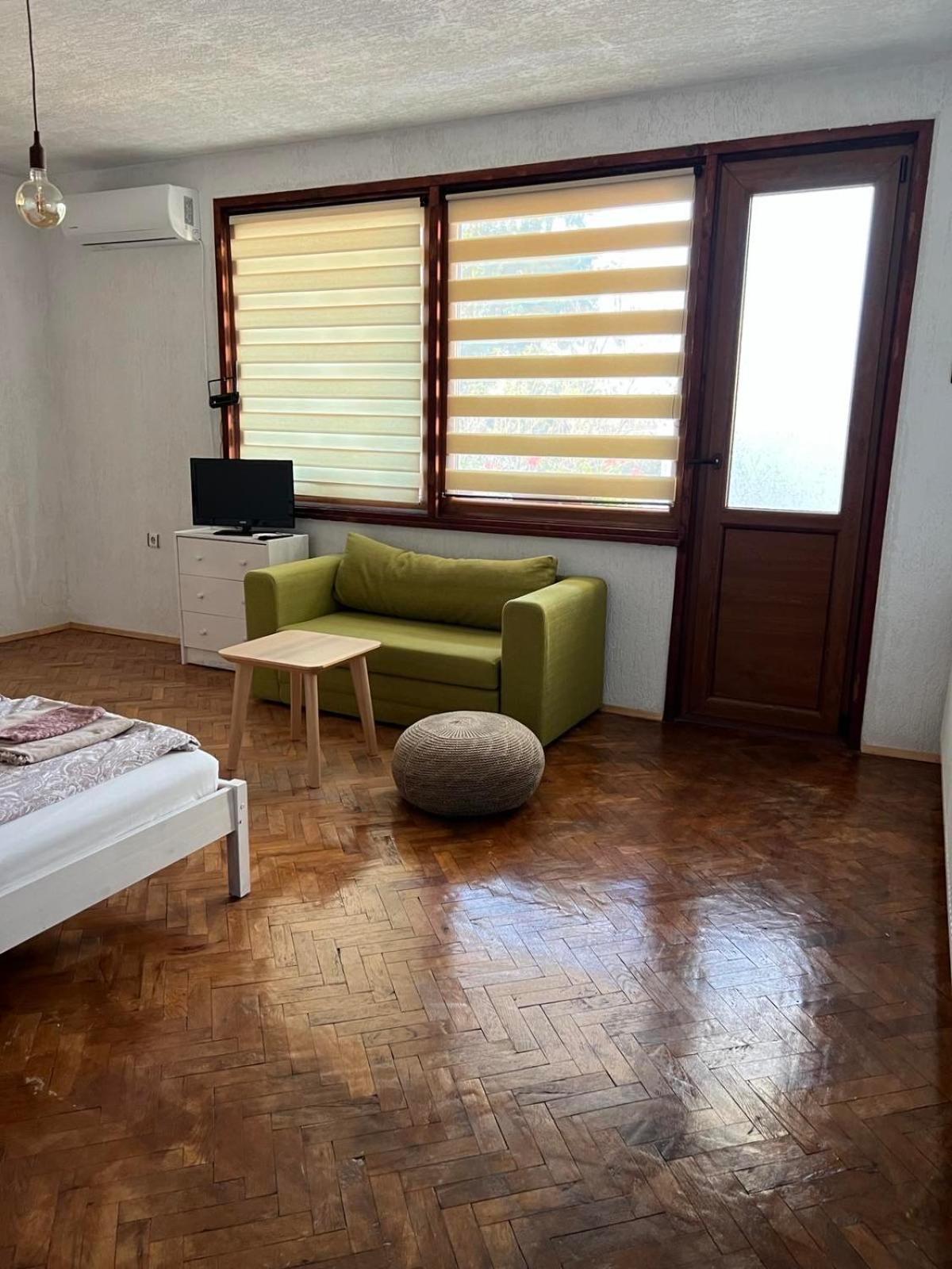 White Guest House 2 Карлово Екстер'єр фото