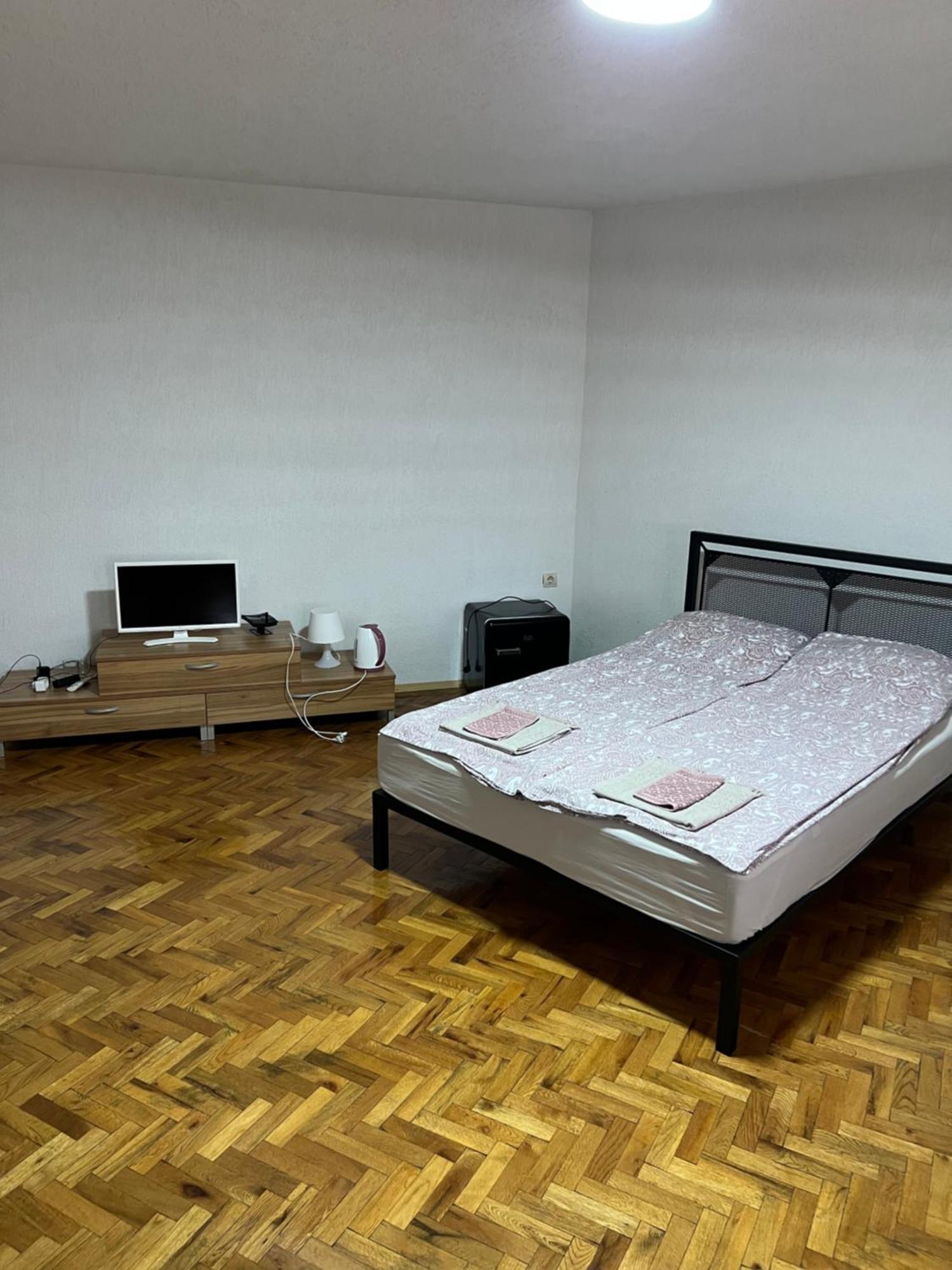 White Guest House 2 Карлово Екстер'єр фото